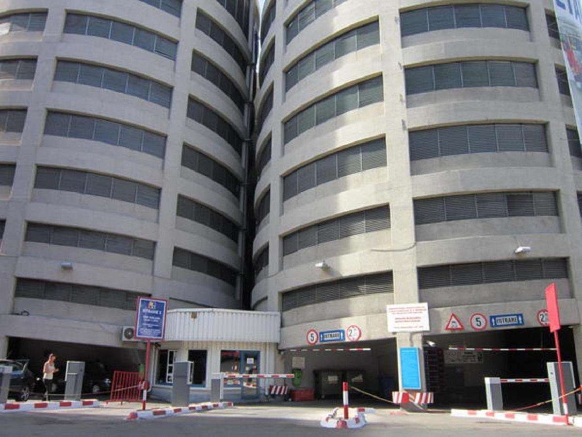 New Era Hotel Old Town - Covered Pay Parking Within 10 Minutes Walk Bucareste Exterior foto